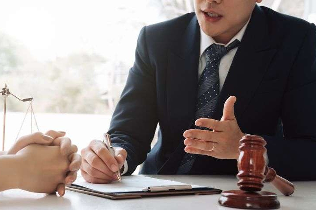 مسئولیت‌های حقوقی پیمانکار در پروژه‌های ساختمانی؛ از کیفیت اجرا تا تأخیر در تحویل